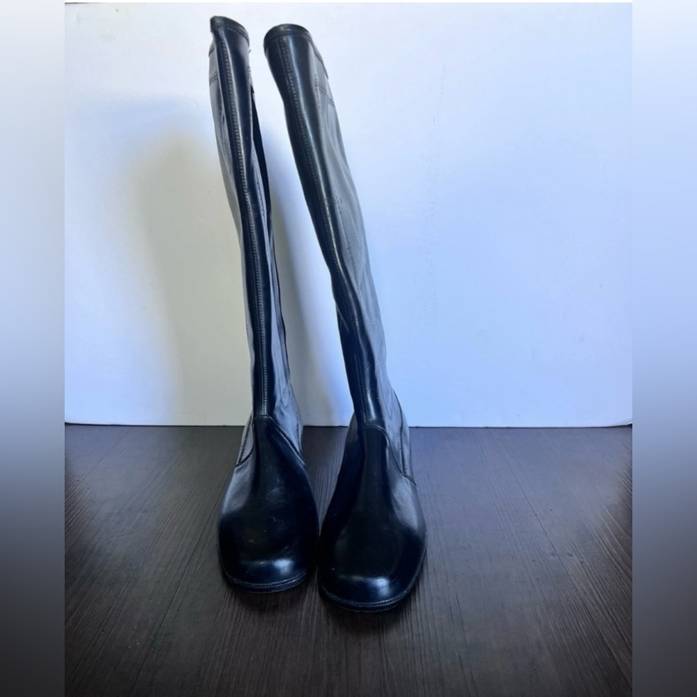 Vintage Knee-High Women's Rain Boots Sizes 9 Black color
